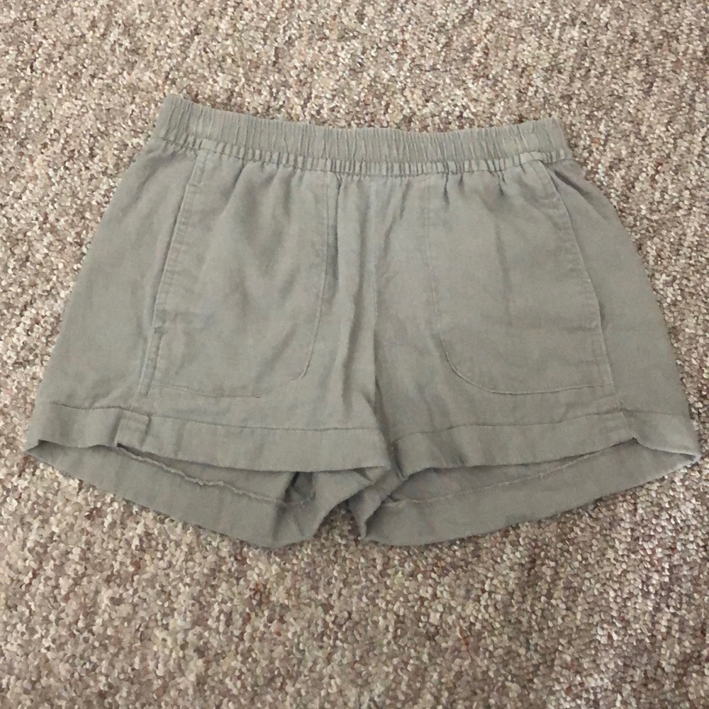 Linen shorts